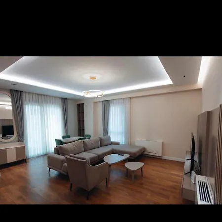 Luxe Haven Apartman *